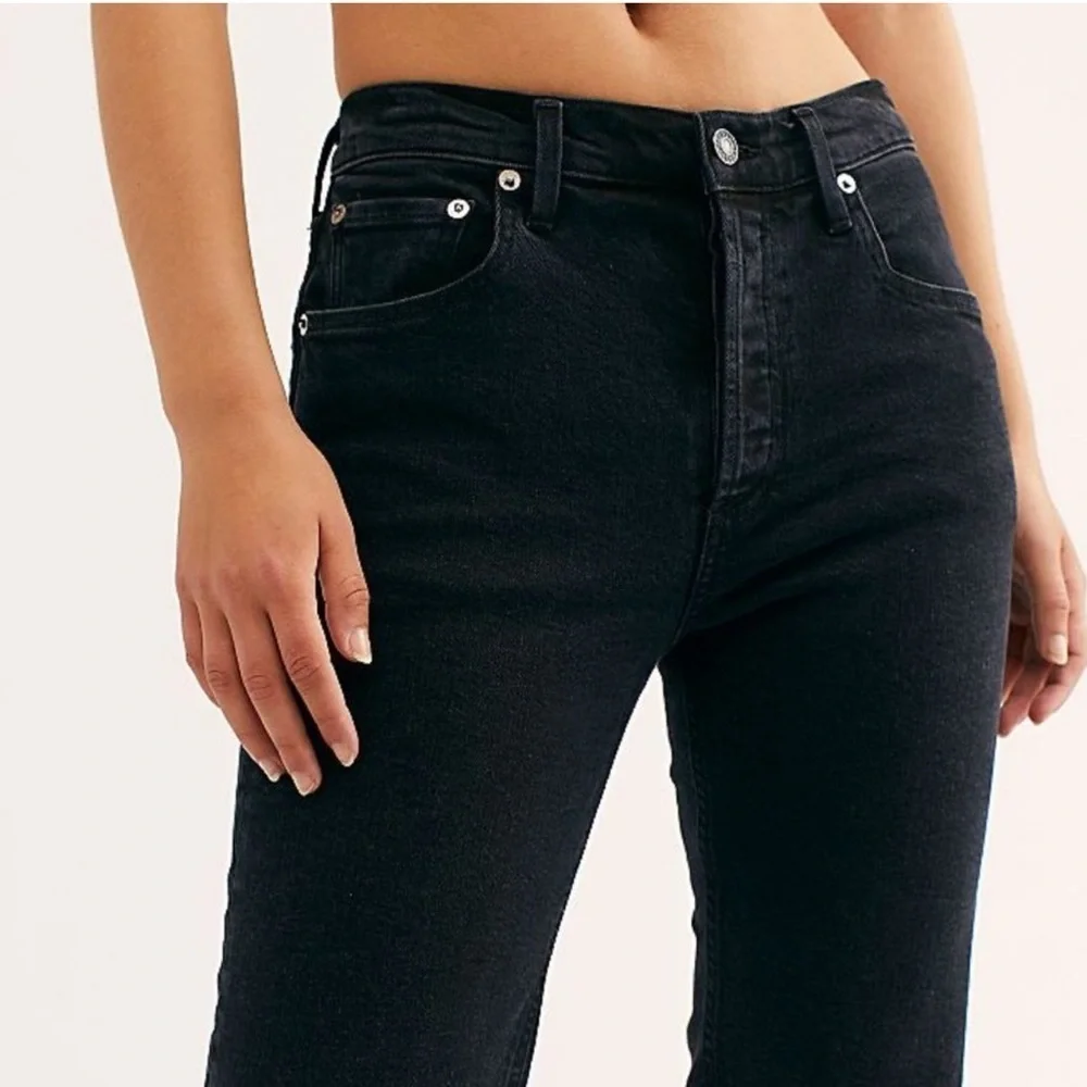 AGOLDE Denim Carrie Long Bermuda Short in Stunner 28 Dark Black Wash